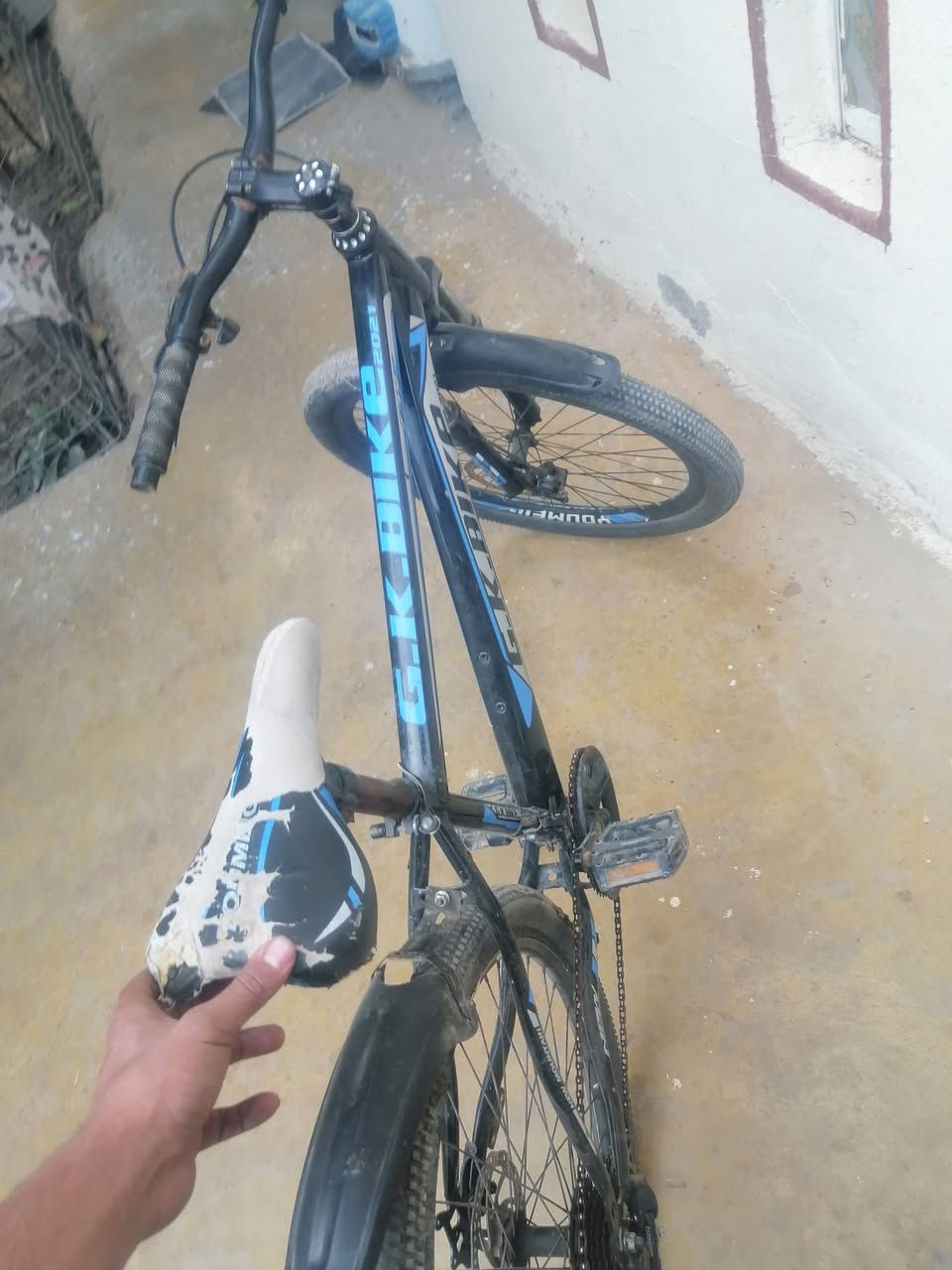 السلام عليكم

للبيع بايسكل كيمو حجم 26 جبلي ورياضي موديل2021 نضيف حيل نقص يده نمر وواير بريك خلفي وبس للبيع السعر 50 وبي مجال


**إذا كنت صاحب هذا الإعلان وتريد حذفه لأي سبب، رجاءا أرسل رسالة إلى الدعم الفني**