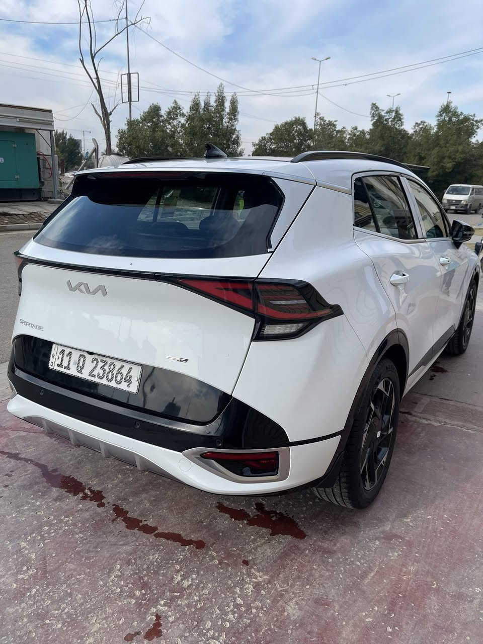 سلام عليكم للبيع سبورتج 2024 خليجي جيتي لاين فول للأخير. مكفوله كفاله عامه .
ماشيه 32000 كيلو 
المواصفات
1.بانورما 
2.كشنات جلد +كهرباء+تدفئه تبريد 
3.رادار جانبي 
4.اربعة انضمه قياده 
5.سايد بريك بصمه 
6.تشغيل عن بعد 
7.جنطه كهرباء
8.مري شفط 
9.اوتو هولد 
10 .حساس امامي خلفي 
وباقي المواصفات المعروفه 
السعر 262 وبيها مجال 
العنوان بغداد حي الخضراء 
***********
