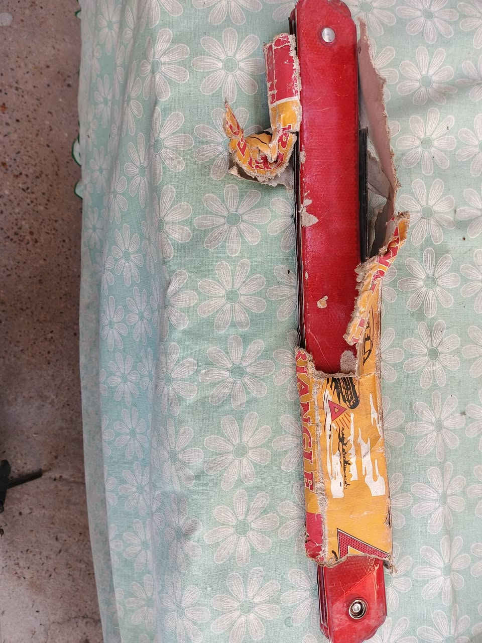 غراض نيسان عالي
كله شغال 
سلف.عمبار كلج.عمبار بريك.ماصدات.جامات2.بنكات تبريد 10.مثلث.كيلون جنطه.دبتين دهن بريك 
السعر 100 الف قفل شلع كلهن بغداد الكماليه توصيل ماعندي ***********
