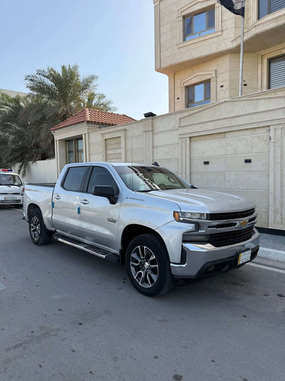 سلام عليكم للبيع سلفرادو مديل 2019 باب طول بدي قصير مرغوب سياره داخله كلين هنا بيها صبغ باب وجاملغ بدون ضربه 
مشايه 160 مكينه 8 سلندر فول موصفات 1/1 بصمه تشغل بصمات ابوباب كشنات جلد كهرباء كامرات تبريد امامي خلفي ❄️ فول السعر 225 

البصرة المعقل
***********-***********
الاتصال هاتفيًا البصرة, العراق
