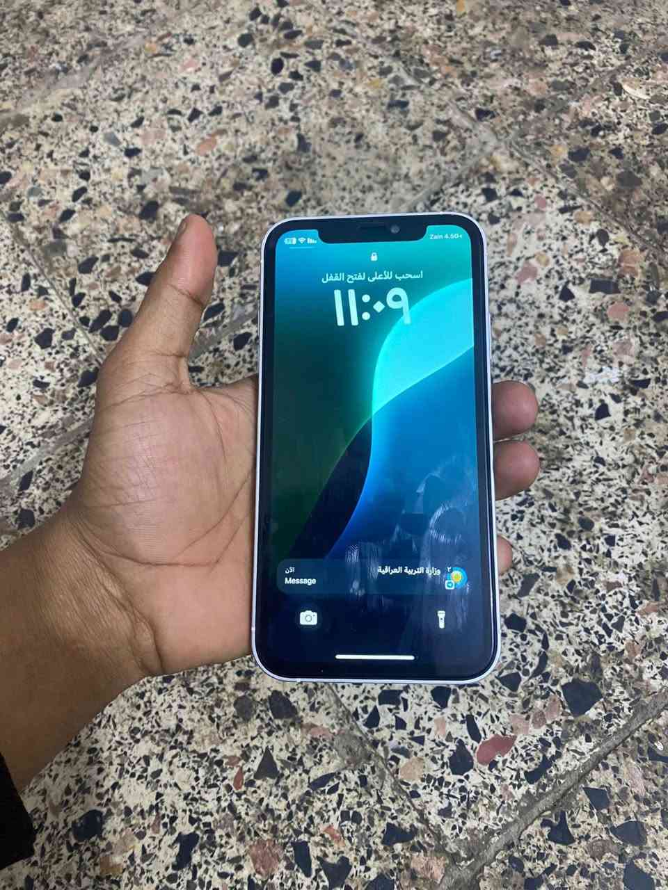 أيفون اكس آر  محور شاصي ١٦  مكسورالضهر فقط ذكره ١٢٨بطاريه ٨٤جهاز كلشي مامبدل بي وين ميعجبك افحص الجهاز دبل سيم كرت متواجد عل خط أو وتساب فقط *********** مكاني نجف كوفه حي ١٧تموز
