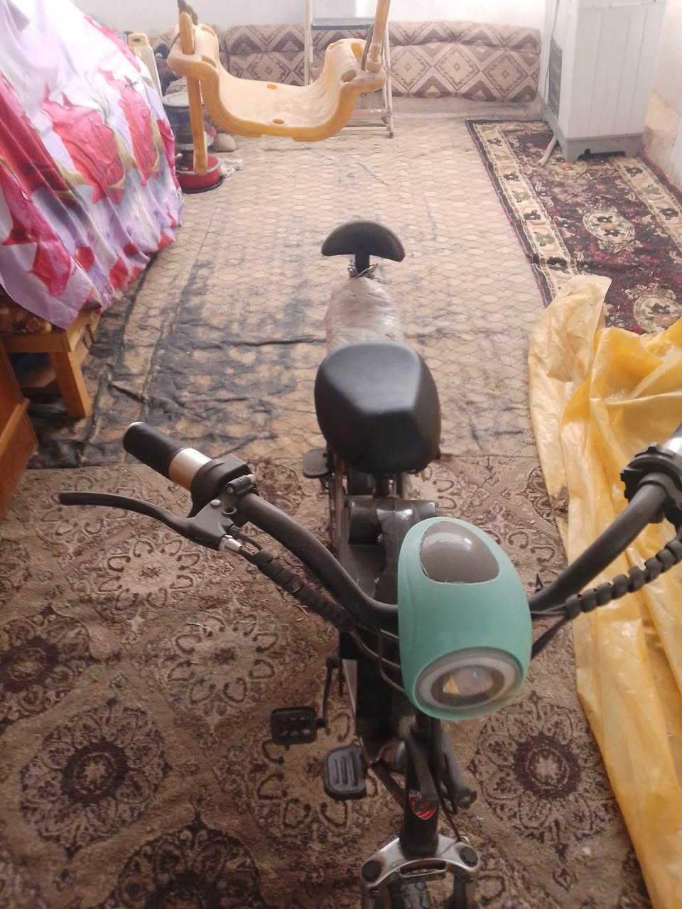 السلام عليكم دراجه شحن للبيع
مواصفات/ حجم 20 موديل 22 دراجه  مكفوله 
سعه بطاريه 4 بطاريات كلش نضيفه
ملاحظه/ قوه بطاريه ضعيفه يحتاج تبديل 
              ( سعر 230.  )
للتواصل *********** فقط واساب
