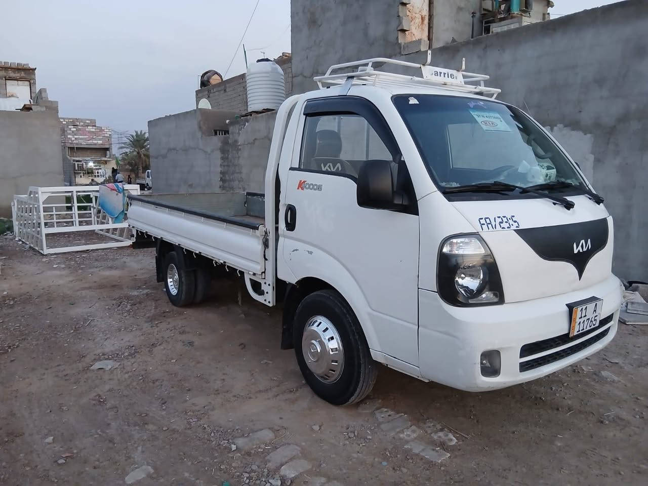 السلام عليكم كيا فحل تك قماره موديل 2015رقم بغداد نكليزي محرك كير اكسل شاصي حداديه تخم تاير جديد السياره خير من الله تبريدثلج التليفون ***********
