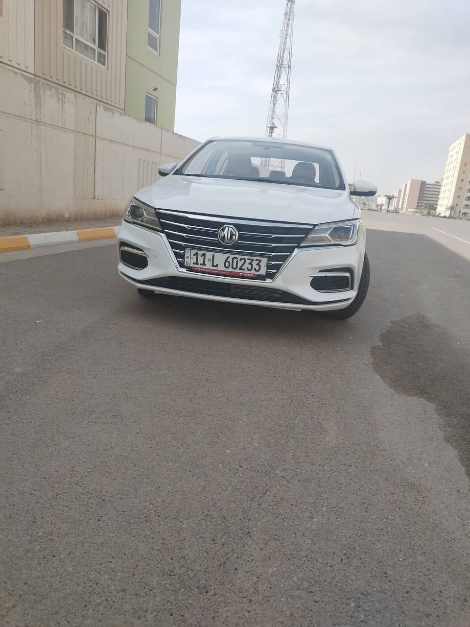 سلام عليكم للبيع MG 5 موديل 2024 رقم بغداد ماشيه 35 الف سياره مكفوله 
مدوشمه كشنات و ارضيه جديده جدا سياره
مكان سياره بغداد مجمع بسمايه
وسعر 99 ورقه بيها مجال (***********)
