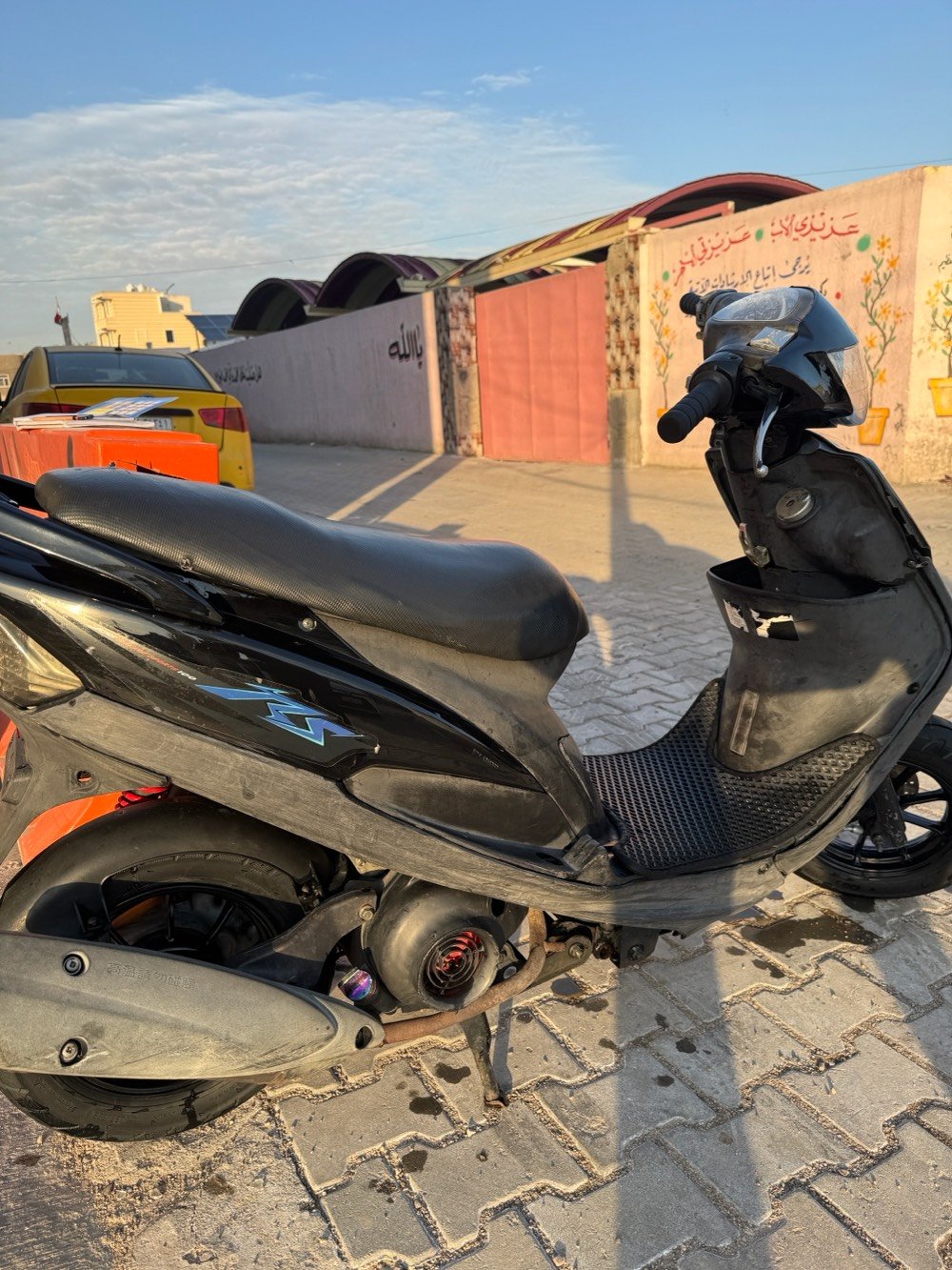 السلام عليكم
ماكس عدله مكينه بلادي ممفتوحه اكفل الدراجه مكينتها خير من الله وبيه شلعه قويه الدراجه افحص وآخذ وإذا اكو مراوس pcx