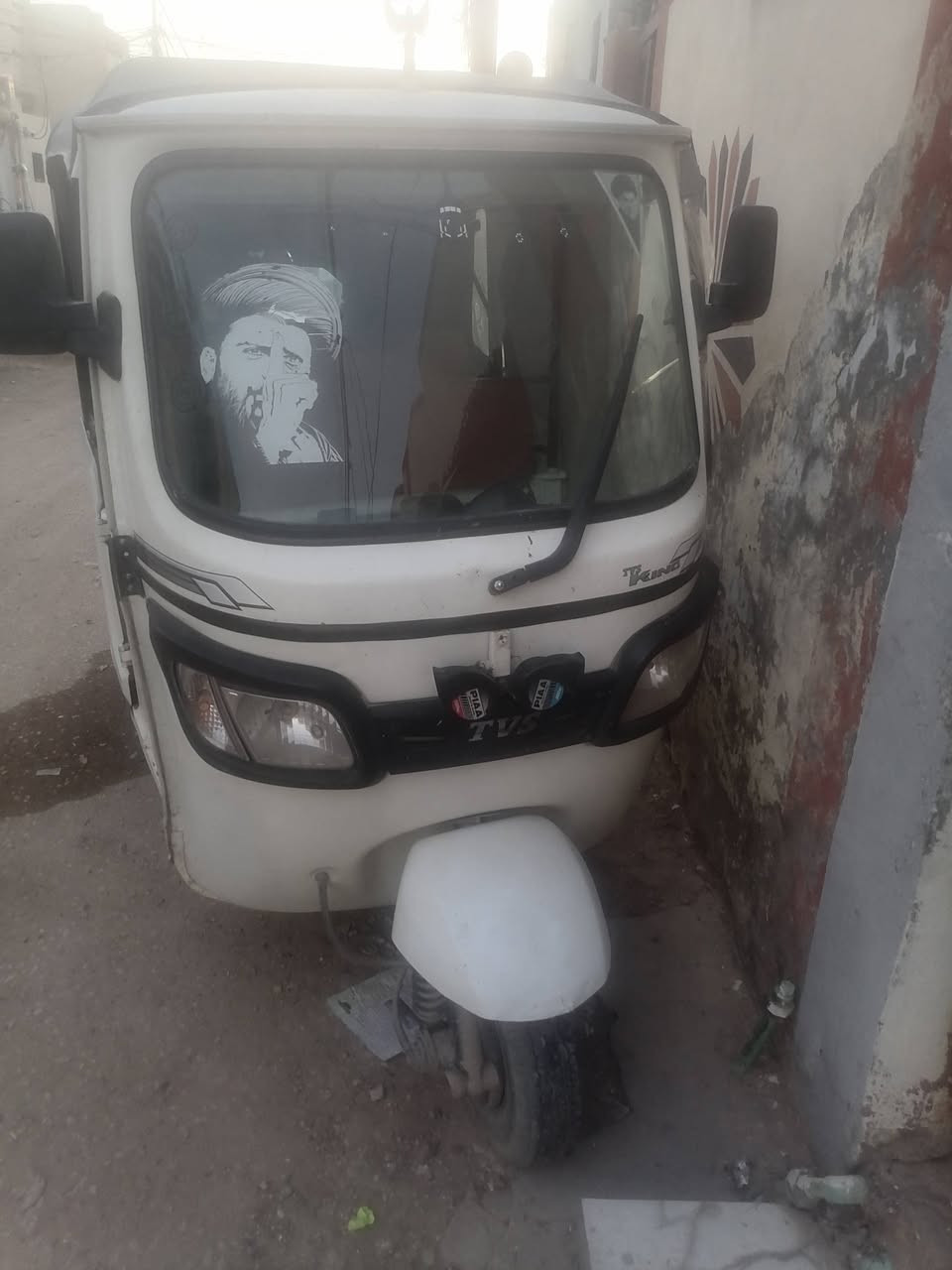 تكتك موديل 22رقم وسنويه تكتك خير من الله مجفته بوشه وبستم شركه 7 بيه مجال ***********
