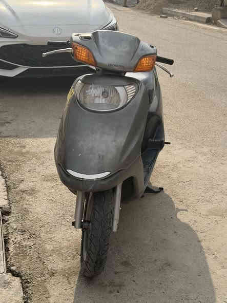 السلام عليكم دراجه سبيسي مكينه ياباني لا مفتوح ولا مجفت كهربائيات شغاله كلها بس الكفر الامامي جارد السعر 800 وبيه مجال العنوان كوت رقم الهاتف ***********
