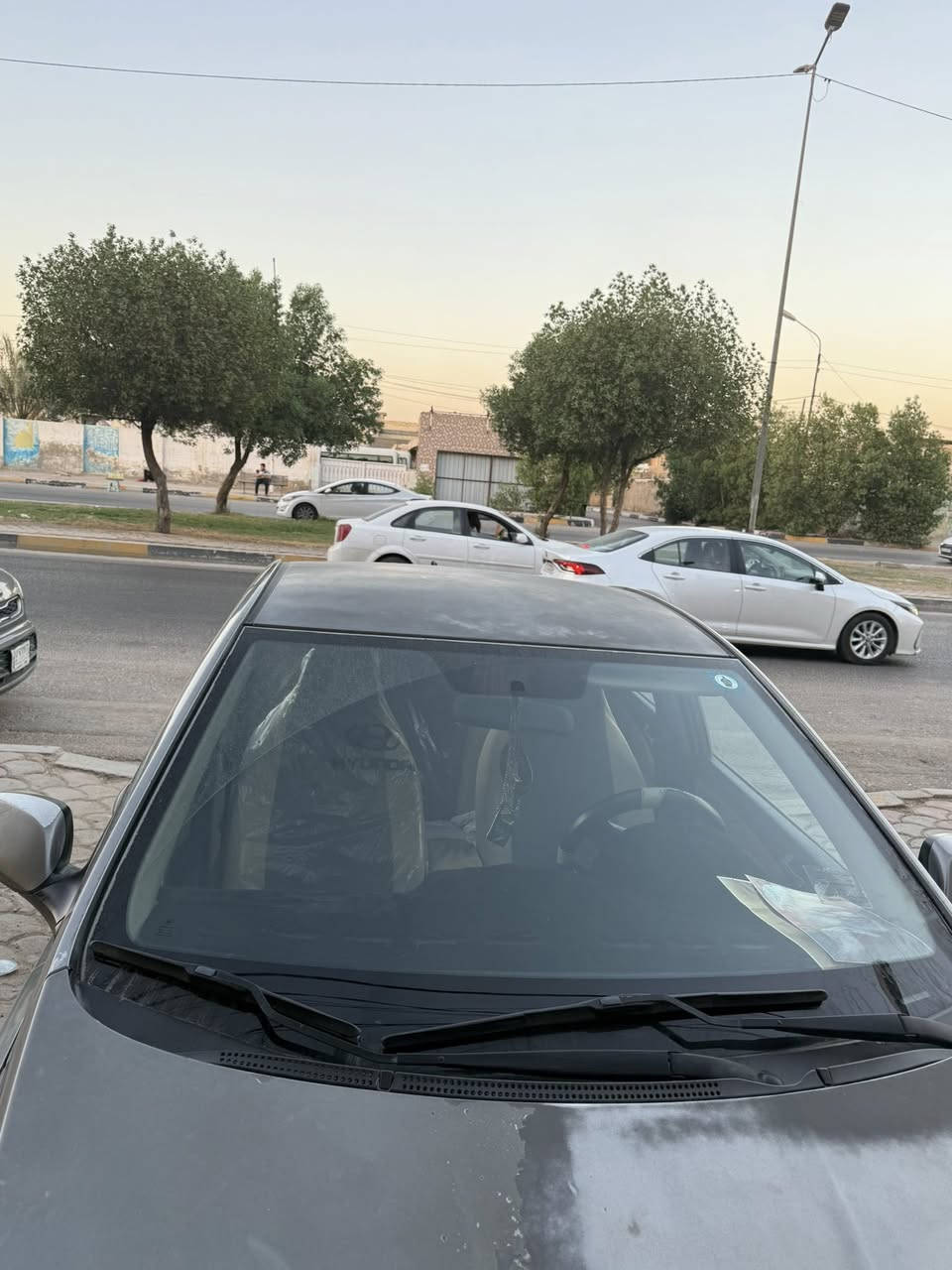 رقم كربلاء ب اسمي
بيه قطع صبغ اثر طخات 
سياره نضيفه وجاهزه. كير ومكينة مكفولات فقط
ماشية ٢٤٥ الف 

مكان سياره كربلاء 
***********
سعره ٨٠ وبيه مجال
