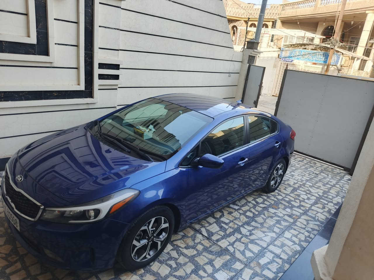 السلام عليكم
سياره للبيع فورتي موديل 2018 محرك دوش 2000
كير ال تي مرغوب السياره كلين بدون حادث 
بارد في جاملغق اليمن ماشيه 117 ميل 
السعر 138 ورقه وبيه مجال بسيط 
العنوان بغداد جديدة النعريه 
الرقم الهاتف ***********
يتواجد واتساب
