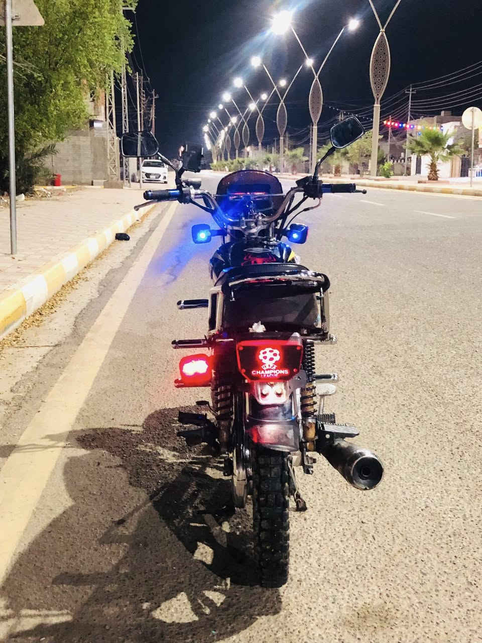 سلام عليكم من رخصه الإدمن دراجه للبيع السعر 625 نوع سيفان ايراني موديل 2021 الدراجه انضف من الصور كل نقص مابيها محرك سبانه ممدوده عليه للستفار *********** العنوان الرمادي تاميم
