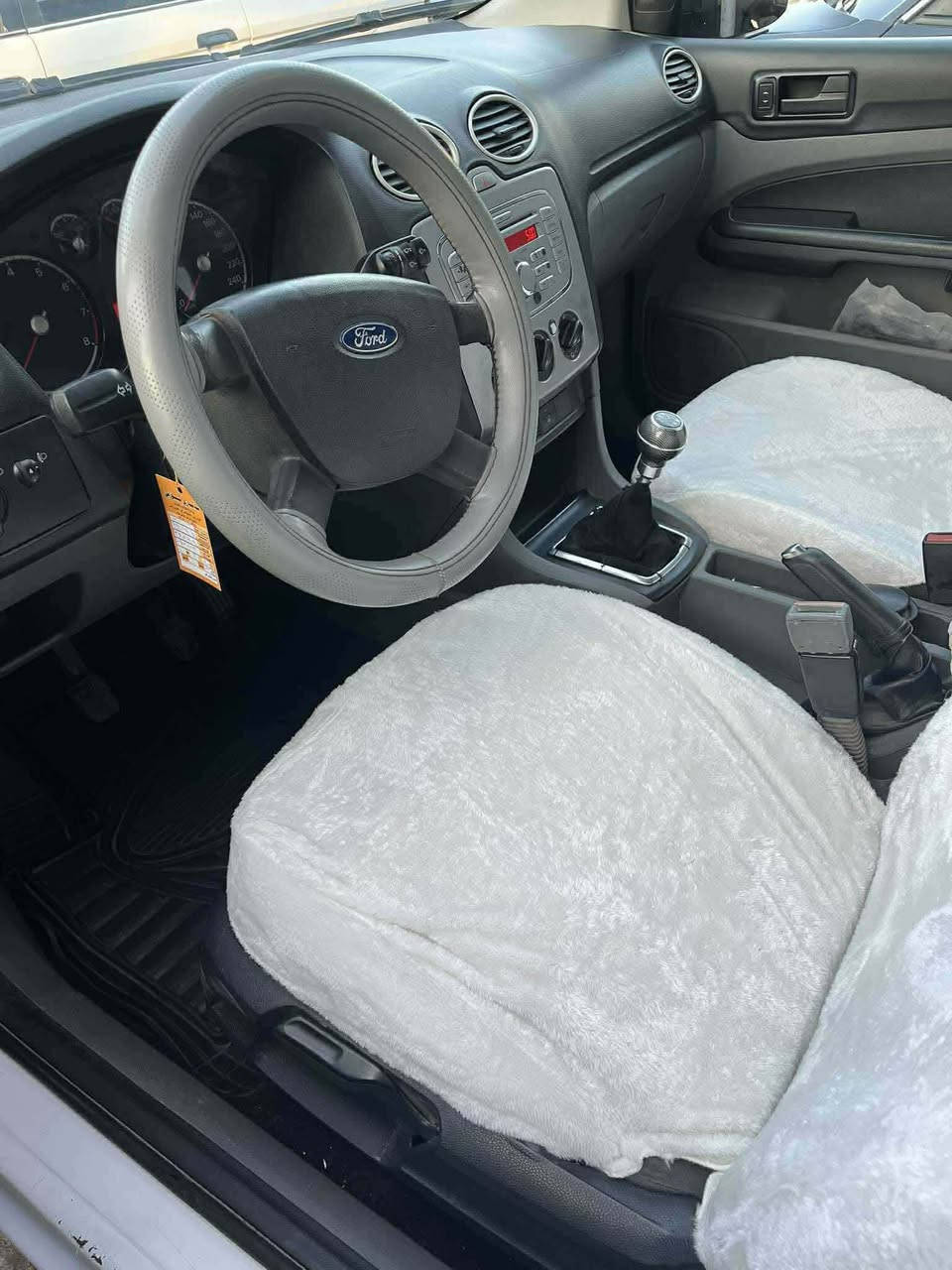 Ford foucus شەریکەی نیڤا گێڕ عادی سەنەوی تا ٢٠٢٧ تازەیە  گێڕ و مەکینەو تەقەو ڕەقەی بەشەرتی 
فیتەر سەیارەکە زۆر تازەو جوانە سۆنەرەکەشم داناوە  
سعریشی داوای ٦٢$ مەجالیێک برایانە 
ژ-م *********** السليمانية, العراق
