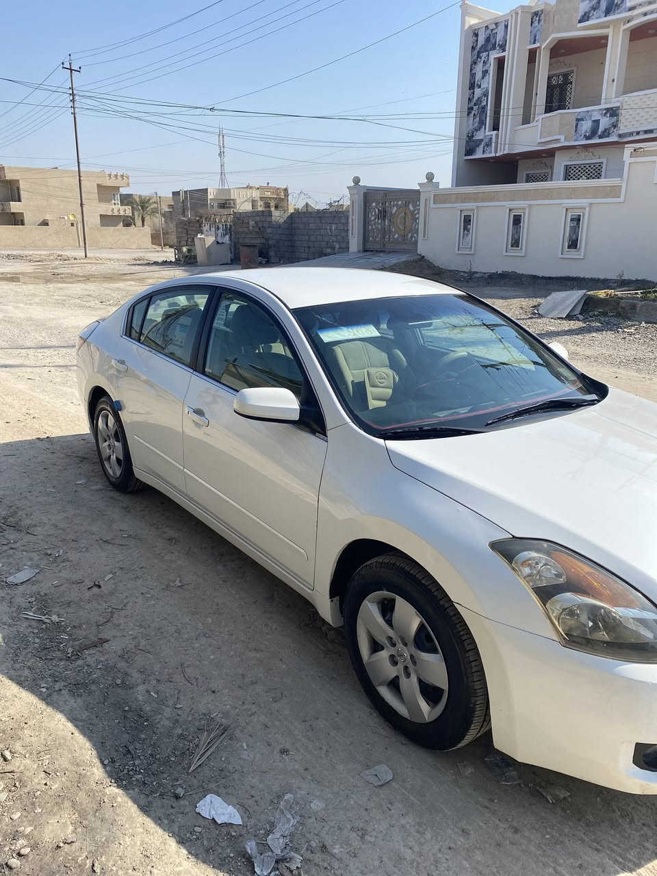 السلام عليكم
للبيع  نيسان التيما موديل 2008 
رقم صلاح الدين ألماني مشروع وطني 
محرك 2500 
فول ماعدا فتحة السقف 
السعر 90 وبيها مجال قليل 
***********
