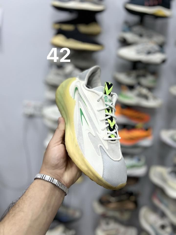 احذيه باله اصلي سعر القطعه 15 يوجد توصيل
العنوان بابل الدبله شارع ياحسين مقابل شارع المركز 
***********
