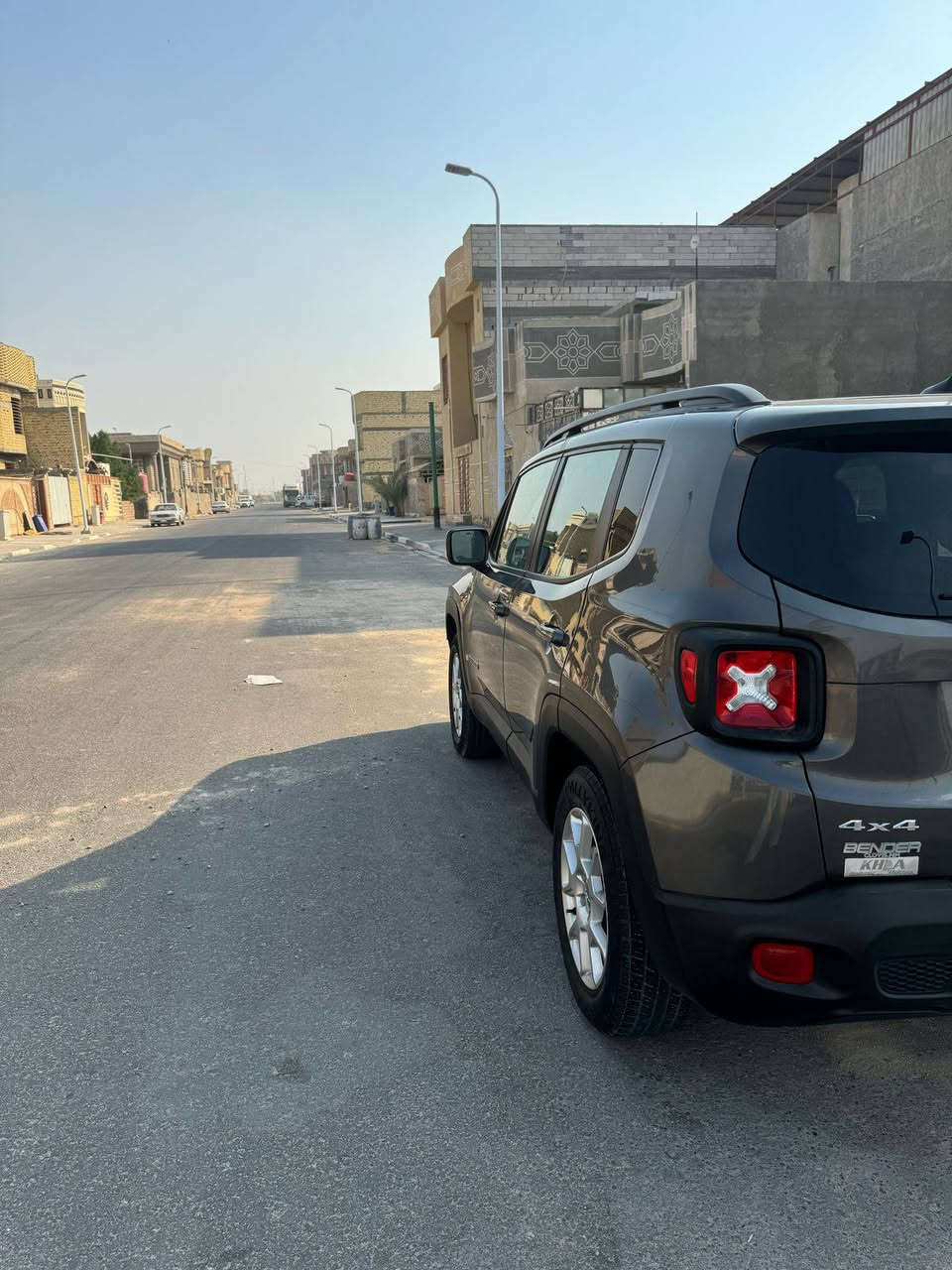 السلام عليكم جيب رنكد موديل 2019 رقم أربيل وارد أمريكي محرك 2400  سعر 135 ورقه 
*********** العنوان البصرة
