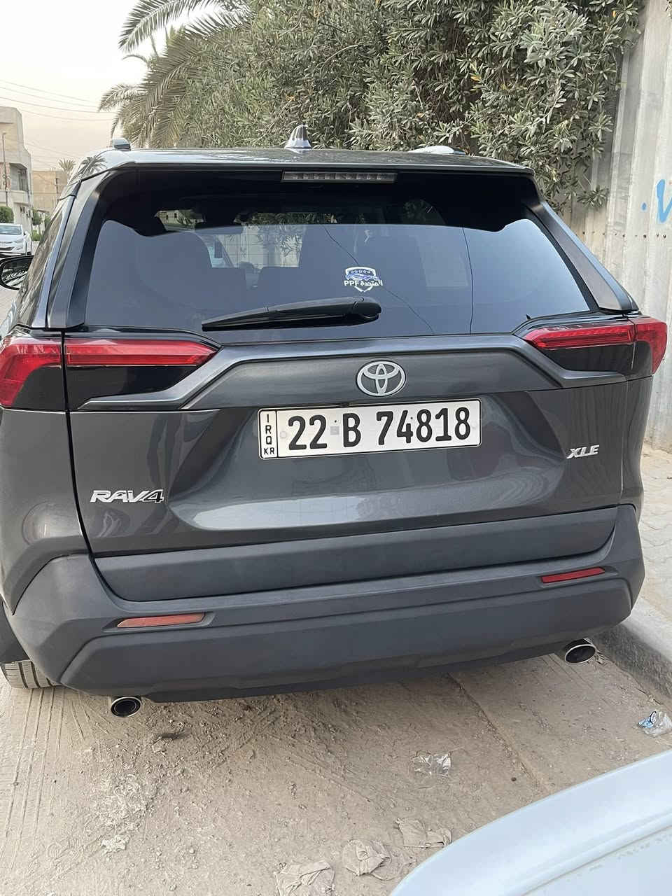 سيارة راف فور للبيع
موديل 2020
فئة XLE
وارد امريكي حادثها خلفي موضح بالصور 
سلايد روف
رادار امامي 
مانع انصدام 
تحديد مسار
6 وضعيات قيادة 
كشن كهرباء 
تدفئة بالكشنات الامامية
كامرة خلفية
تبريد قطعتين
محرك 2500
السيارة حلوة ونضيفة 
رقم اربيل فحص وهزة كامل بس عل تحويل سيارة بأسمي مكانها بغداد
السعر 198 بياع شراي لتعبني وتعبك السيارة مال ناس جناية رقم هاتف ***********
