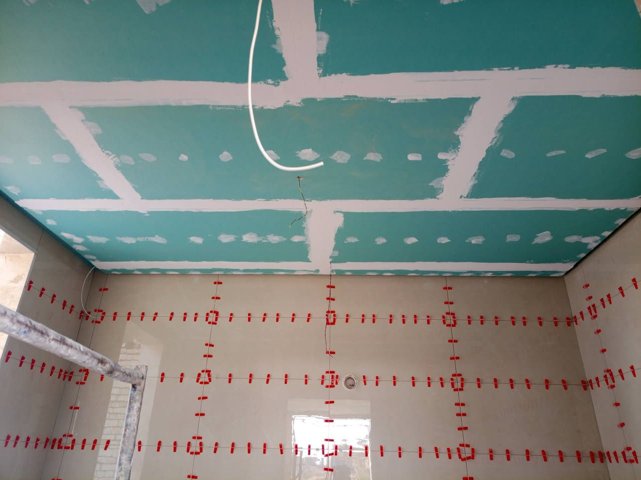 سلام عليكم متابعينا الكرام جاب من اعمالنه عرض خاص سعر متر الجبس كرسته وعمل 20الف بابل لتواصل ***********
