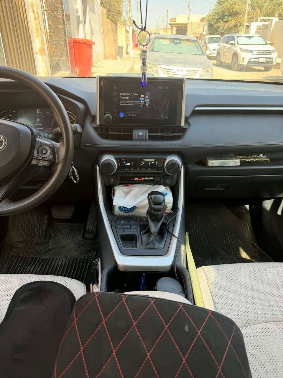 2024 TOYOTA RAV4, LE PREMIUM /راف فور
تويوتا رافور بريميوم 24 فول مرقم الرقم ***********
