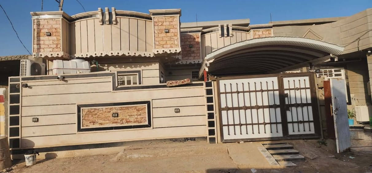 دار مساحة 150 زراعي  بيه معاملة تطويب البيت فول شغل درجة اولى قرب معمل ثلج التفاصيل ***********
