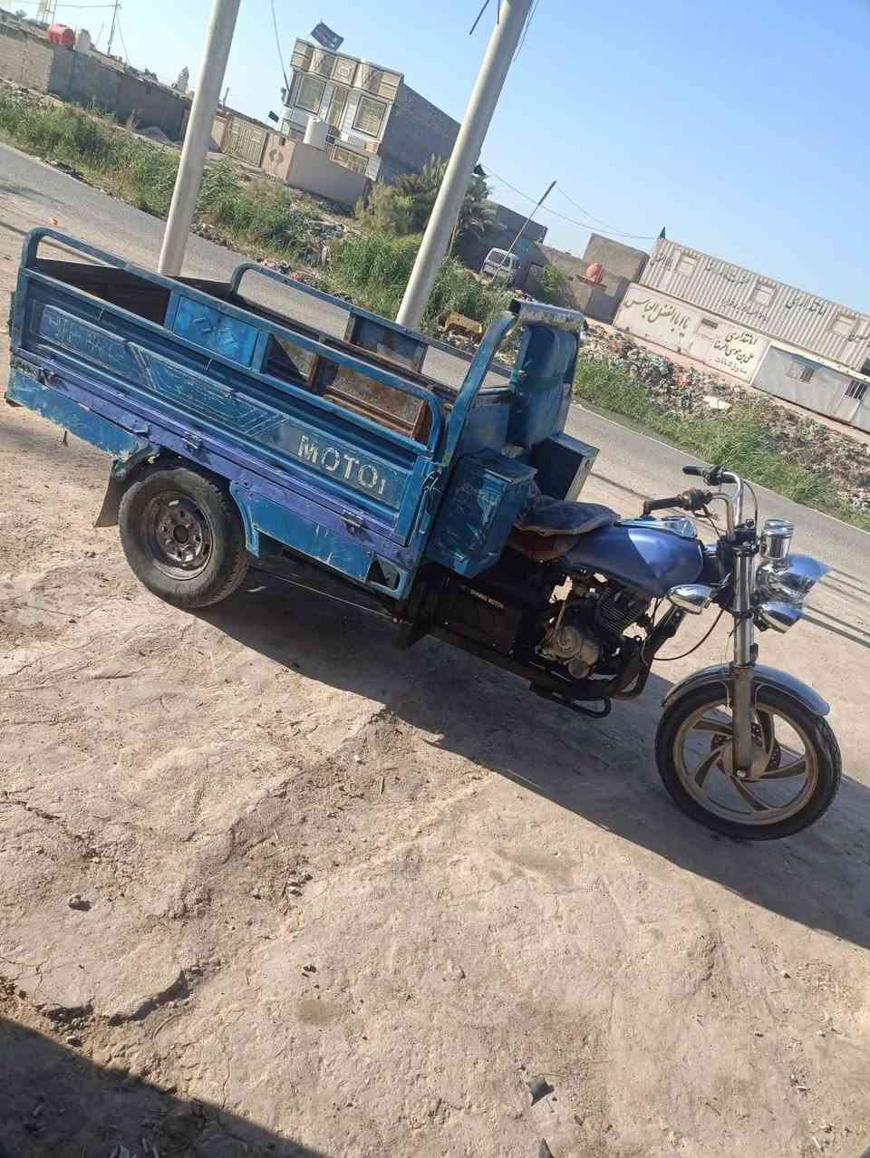 ستوته كلك كلك كامله مكفوله من السرقه ركبه مابيه لحيم مكفوله كهربائيات كله جديد عوزهه بس ضفيره  لوكير جديد ٨٠٠ وبيهه مجال طويريج ***********
