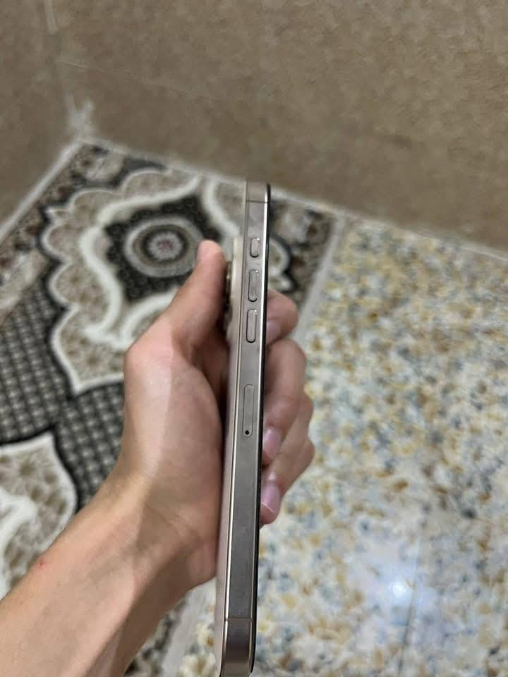 آيفون 16 برو ماكس 
ذكره 256
دبل سيم 
نموذج CH
بطاريه 92 مشحون 360 مره 
الجهاز مبدل شاشه من غير جهاز فقط 
شاشه تفصيخ مبدله اخواني مو شراي لا تراسل يرحم اهلك 
السعر 875 شراي تفضل خاص الجهاز نضيف كلش


**إذا كنت صاحب هذا الإعلان وتريد حذفه لأي سبب، رجاءا أرسل رسالة إلى الدعم الفني**