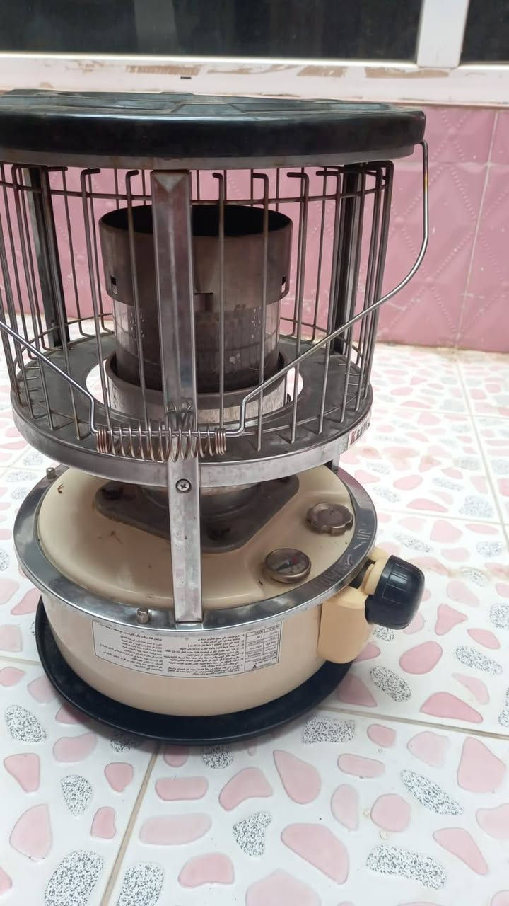 طباخ 4عين 50الف
وصوبت نفط 20
العنوان بحركه ***********
