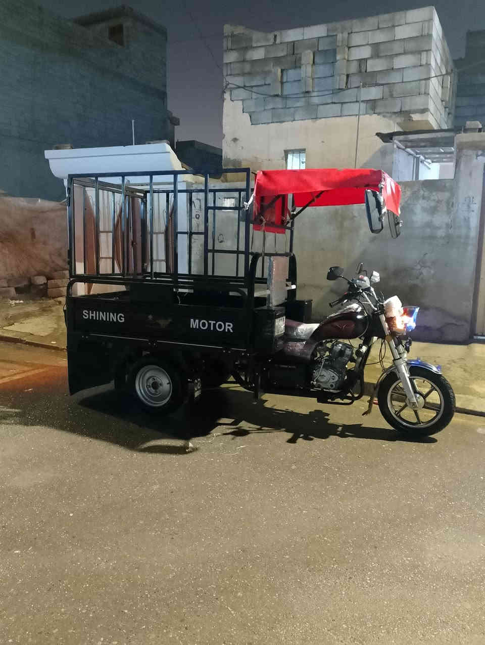 علي ابو الستوته للاجرة ونقل البضايع داخل الموصل ايمن و ايسر يوجد نقل الاثاث بكل دقة استفسار على الارقام؟
*********** بي واتساب 📞
***********
