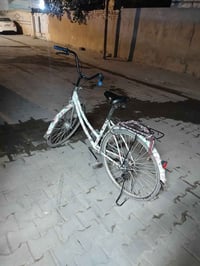 موتوسيكل ٩٠ • قابل للتفاوض