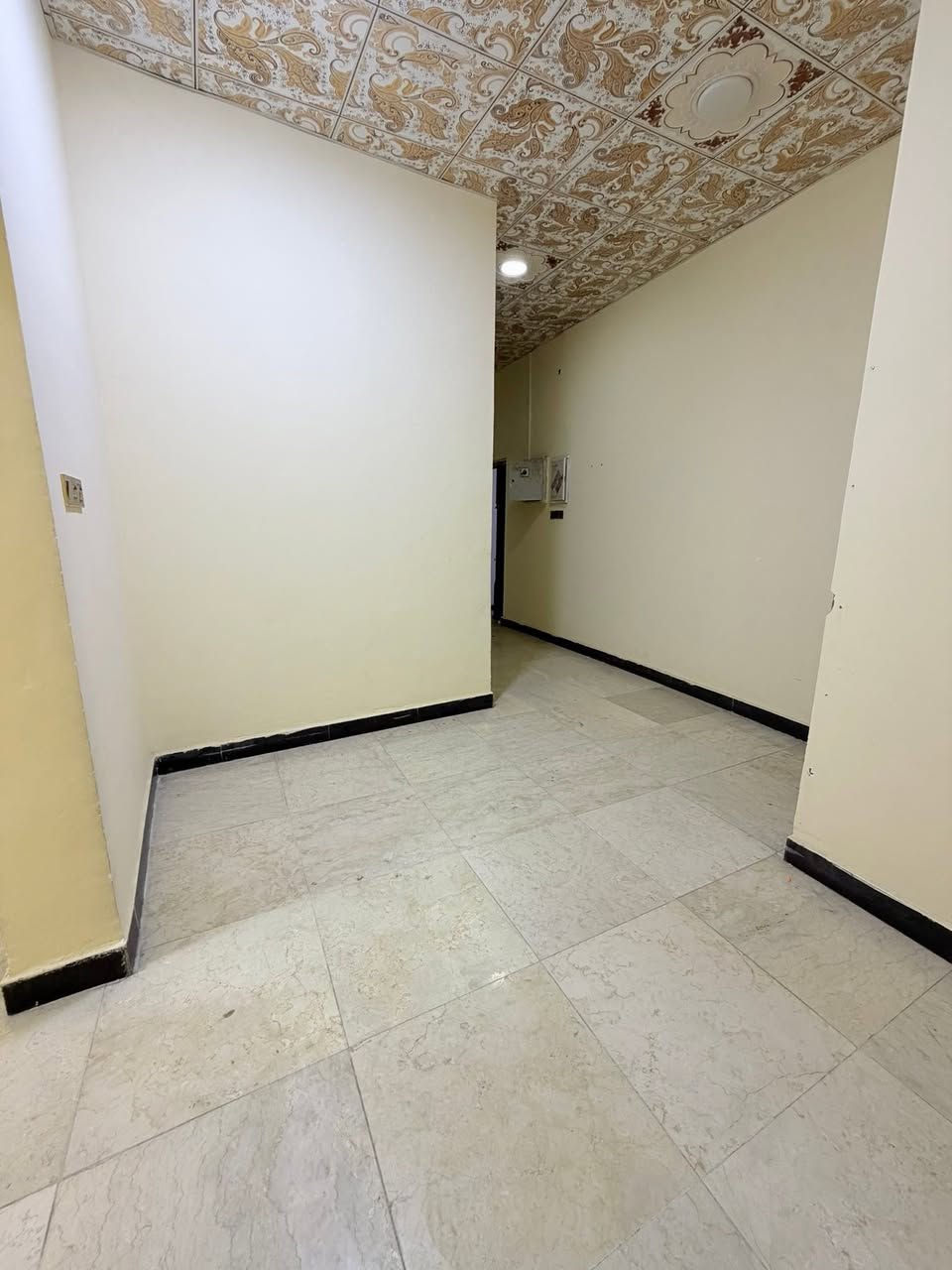 🔶(شقه طابق اول للايجار)🏡✅//موقع تجاري //
🔹(الموقع الطويسه قرب شارع مركز الرباط وقرب مطعم باربكيو)

🔸(تحتوي على/ غرفتين منام/ صاله/ديوانيه/ مطبخ / صحيات / مخزن /صطح )

✔️✔️ المساحة (120) متر//تقع على شارع (20) متر //

 // سعر الاجار (مليون)//تصلح لشركات او المكاتب //

🔻(عنوان شركة الجوادين للاستثمار العقاري )
 ( /الجنينه /نهاية /شارع المصلحه / قرب سوق الجبيلة ) 

//لطلب والاستفسار الاتصال على الارقام لتالي//

واتساب +اتصال ***********
واتساب + اتصال ***********
