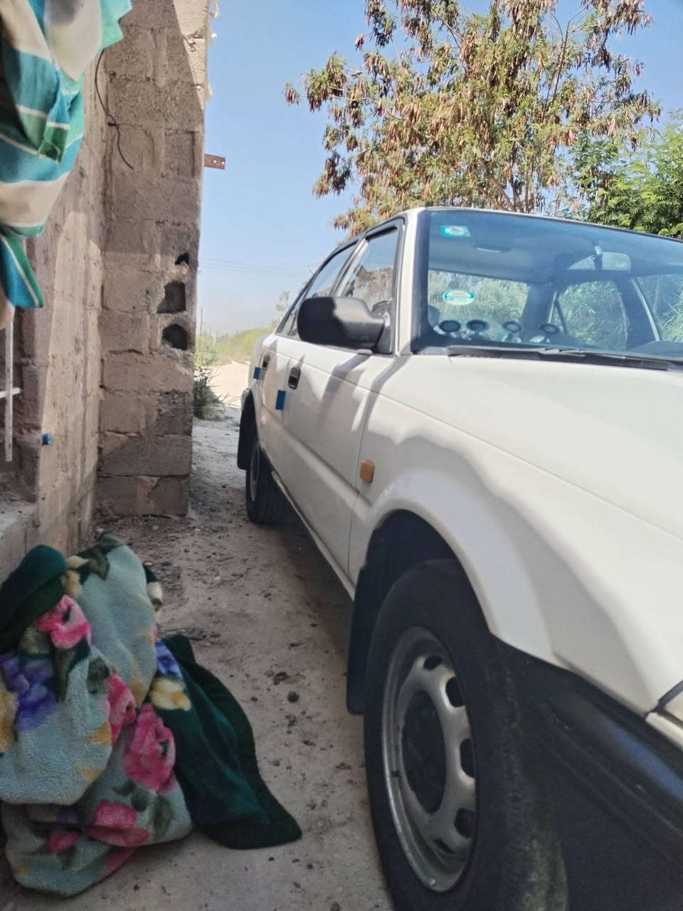 السلام عليكم كورلا موديل 90 للبيع كير محرك صدر خير من الله العنوان الرضوانية السعر 37 وبيهه مجال بسيط  للاستفسار عله هذا الرقم 
***********
***********
