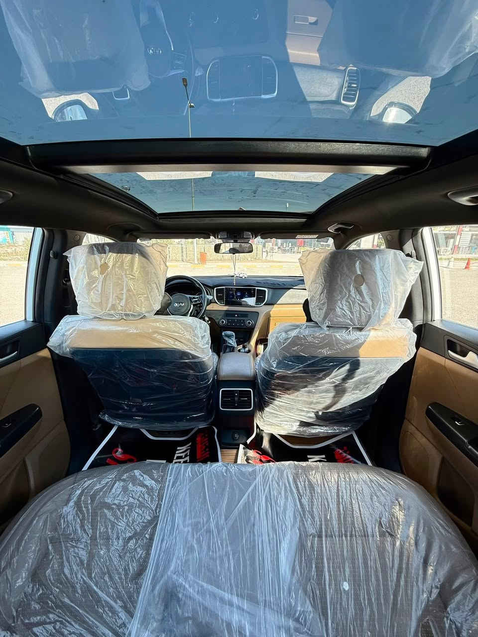 كيا سبورتج 2019 شكل 20 خليجي كفالة عامة شرط ، بيها شخوط وكارت بالدعاية فقط بسيط جدا .گير ومحرك ع حاله الوكالة حته نوع الدهن من وكالة MOTUL IRAQ  فول نظافة 

عنوان السيارة في محافظة الديوانية  

رقم صاحب السيارة:.*********** متواجد واتساب

ماشي:.92,000km حقيقي 🛎️

محرك:.2000 دوش

فول مواصفات ما عدا بصمة 

مواصفات:.

بانوراما 

ليد أمامي و خلفي 

حساس أمامي و خلفي 

داخل بيجي 

ويل كروم 

تبريد قطعتين 

بلاجكتور 

تحكم و تعديل سرعة 

درايف مود 

 .3 مانضمة قيادة  

حدادية واطارت جديدة 🛞

تحويل وكالة نفس اليوم 

رقم بغداد جديد

188 السعر وبيها مجال بسيط
