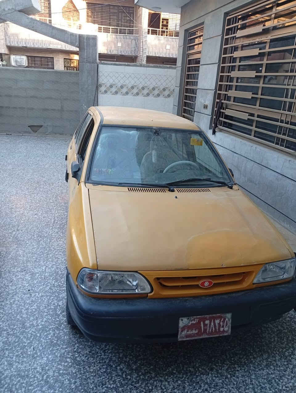 سلام عليكم خواني العزاز سايبه موديل 12 رقم صدامي مطلوبه هيه وغرامه مليون وشويه تحويل مباشر سياره بيه تبخير 
سعر 11 ورقه
دواخل سياره نضيفه كلش كدام عينك خوان اني مستعجل علبيع مكاني بغداد البلديات 
*********** تصال
*********** واتساب
