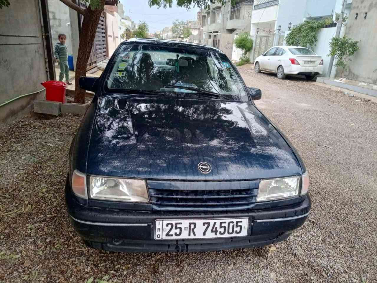 اوبل فكترا حجم 20
موديل 1991
مشروع لوحات جديده باسمي 
بطاقه بنزين 
المحرك بي خيط بخار بدون صرف
الگير شرط
الباب الخلف السائق بي اشويه معجون تصفيه
السياره برغي ما ملعوب بيها شرط الگشر والشواصي 
والضرر السعر 48 وبي مجال بسيط 
متواجد فقط على هذا الرقم
***********
