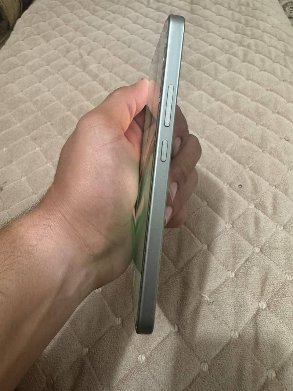 السلام عليكم
HONOR x9d
ذاكره 256 
عشوائية 12
معالج سناب دراكون جهاز نضيف غني عن التعريف مكاني كوت الفلاحية للاستفسار *********** بي واتس
