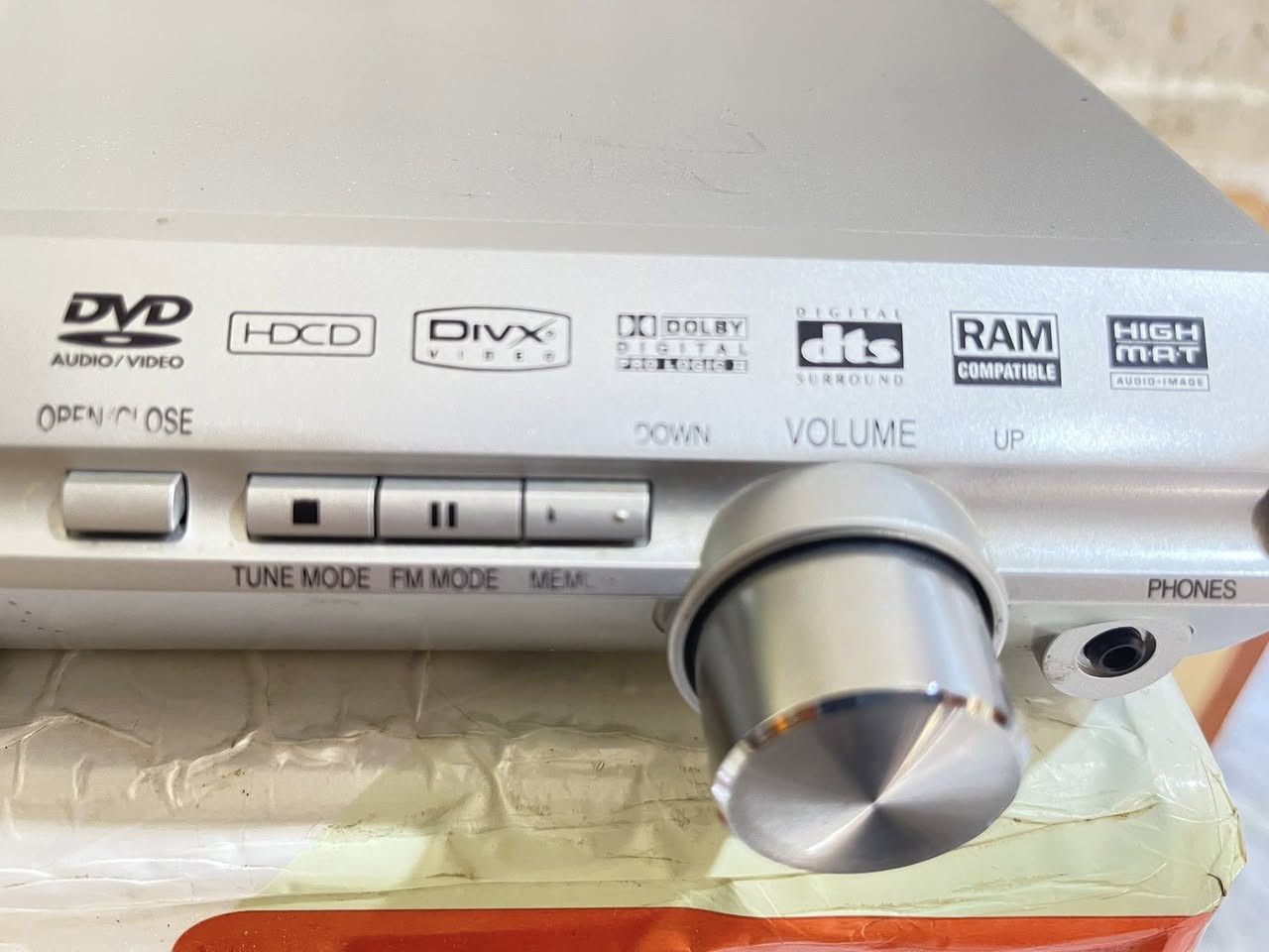 ألستم مسرحي (80) واط نظافه فول نقص ريمونت السعر(35) شامل مع التوصيل


**إذا كنت صاحب هذا الإعلان وتريد حذفه لأي سبب، رجاءا أرسل رسالة إلى الدعم الفني**