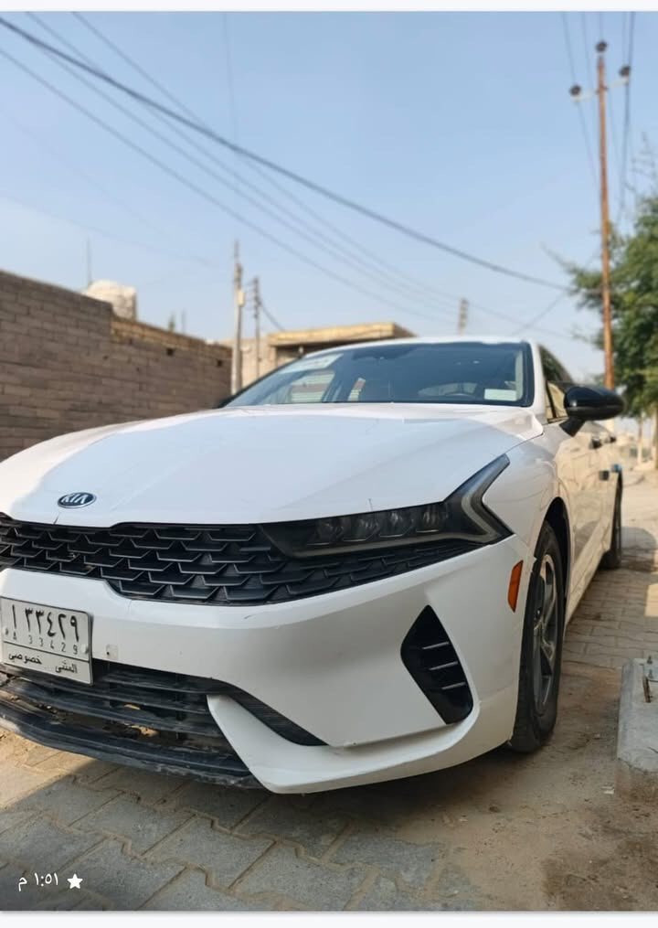 السلام عليكم كي فايف موديل 21 
حادثها موضح كدامكم
السياره بصمه 
رادار كامرات
مفوله عده البانورما
معوقين وكاله عامه باسمك
السعر 133 
رقمي ***********
