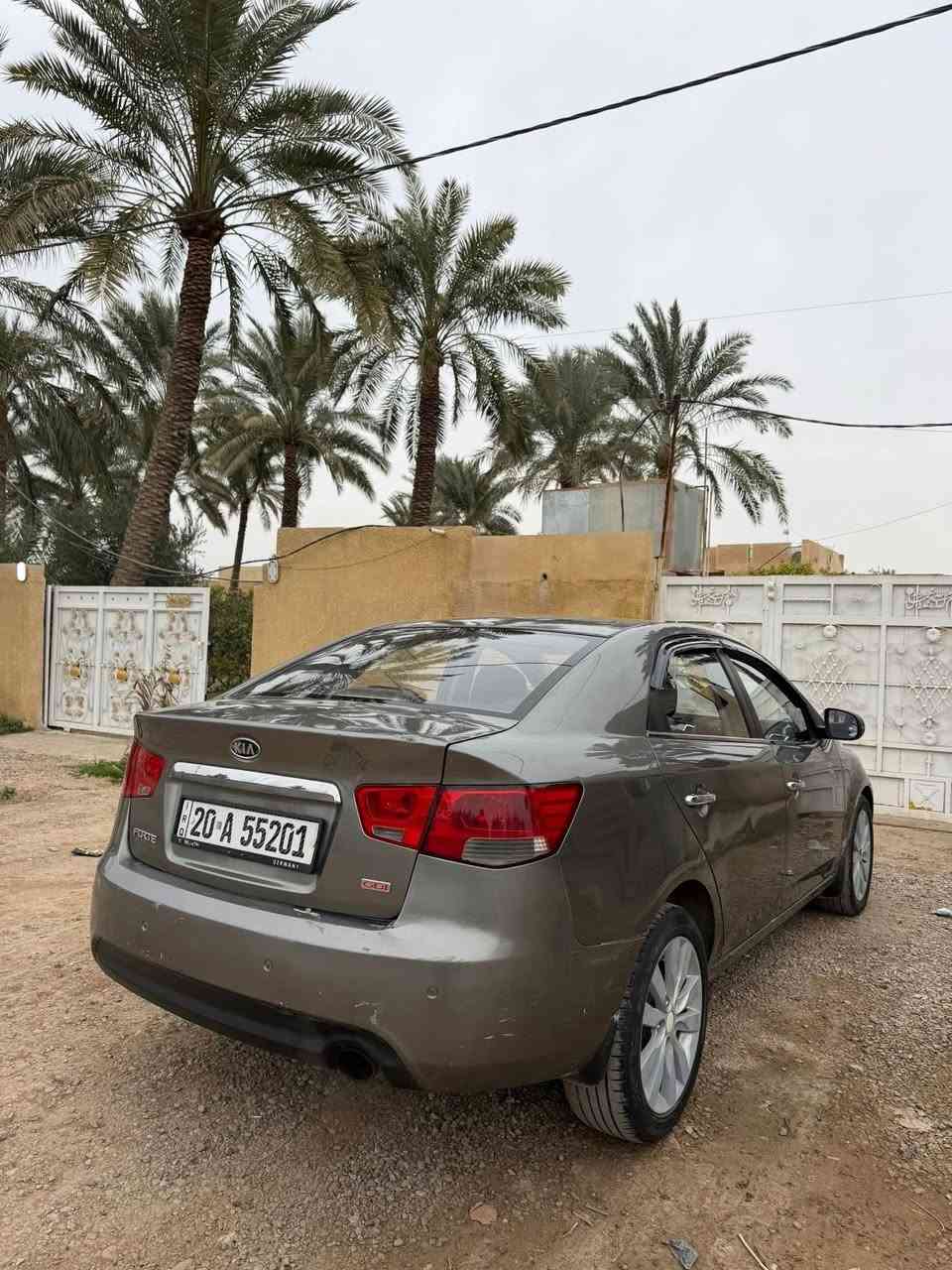 السلام وعليكم عندي فورتي كوريه 2013رقم ديالى دولي فول موصفات محرك 1600كير محرك تخم ياير صدر امامي وخلفي جديد بيها اربع قطع كلير بدون اي حادث بدون اي دواخل اي نقص مابيها السعر 83ورقه رقم التلفون ***********
