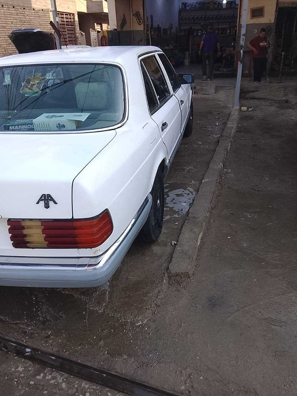 مارسدس رئاسي موديل ٨٣ محدث ٩١ مصبوغا عام جماليه رقم بغداد
مكان بغداد بيهااا تلحيضات بسيطه
سعر ٥٥بيها مجال حك جياا
مراوس
***********
