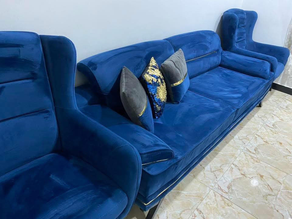 تخم تركي 10 مقعد ينفتح يصير سرير
استعمال قليل مكاني شعب


**إذا كنت صاحب هذا الإعلان وتريد حذفه لأي سبب، رجاءا أرسل رسالة إلى الدعم الفني**