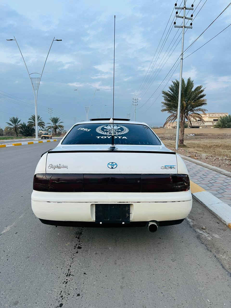 السلام عليكم للبيع بطه  متصل كص ادوات موديل 95 محرك وكير كارتون شرطط صدر امامي جديدي صدر خلفي مونضيف حيل تخم تاير جديد كراسي كهرباء دشبول جديد شاشه مسجل اربع سماعات جدد كهربائيات كلها شغاله لايتات زنون ناصي عالي السياره جاهزه ع اخر حبايه السعر 23  والي مايعجبو السعر يعبر بكلمه طيبه لأن كلشي اكو بلسوك حت ب 12 اكو بس الجديد يختلف والاستفسار أكثر اتصل ***********
