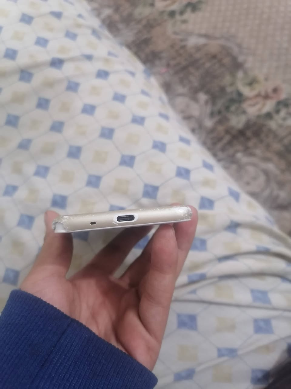 السلام عليكم
موبايل shv40

ذاكره 128 كيكا

الموبايل شغال وكلشي مابي

ببجي 30 فريم سلاسه عاليه

وينزل لعبه بيس

السعر 25 الف

مكاني بغداد مدينة الصدر قطاع ١٦ لايوجد توصيل


**إذا كنت صاحب هذا الإعلان وتريد حذفه لأي سبب، رجاءا أرسل رسالة إلى الدعم الفني**