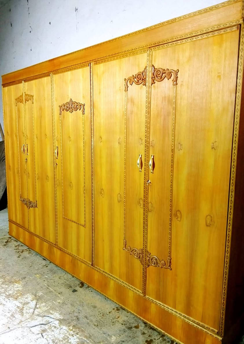 كنتور مستعمل خمس ابواب تسكام للبيع ويوجد خدمة توصيل ***********
