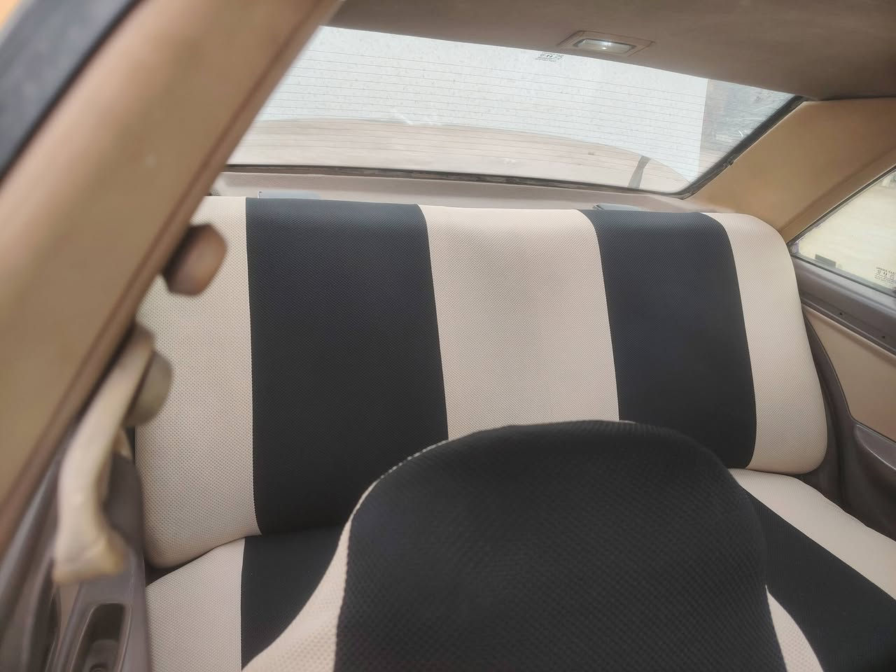 سلام عليكم ورحمة الله وبركاته عندي بيجو 16 اكد رقم نجف مشروع وطني بيه صبغ بدور الخلفي بس صبغ بدون معجون والباقي كفاله تخم تاير باتري جديد ضنان حداديه امامي ستوني منزلها بقت الخلفيه زنون ودوشمه جديده بيع مستعجل ٣٦ وبيها مجال شراي اتصل مارد لا تعليق ولا خاص مكاني نجف ***********
