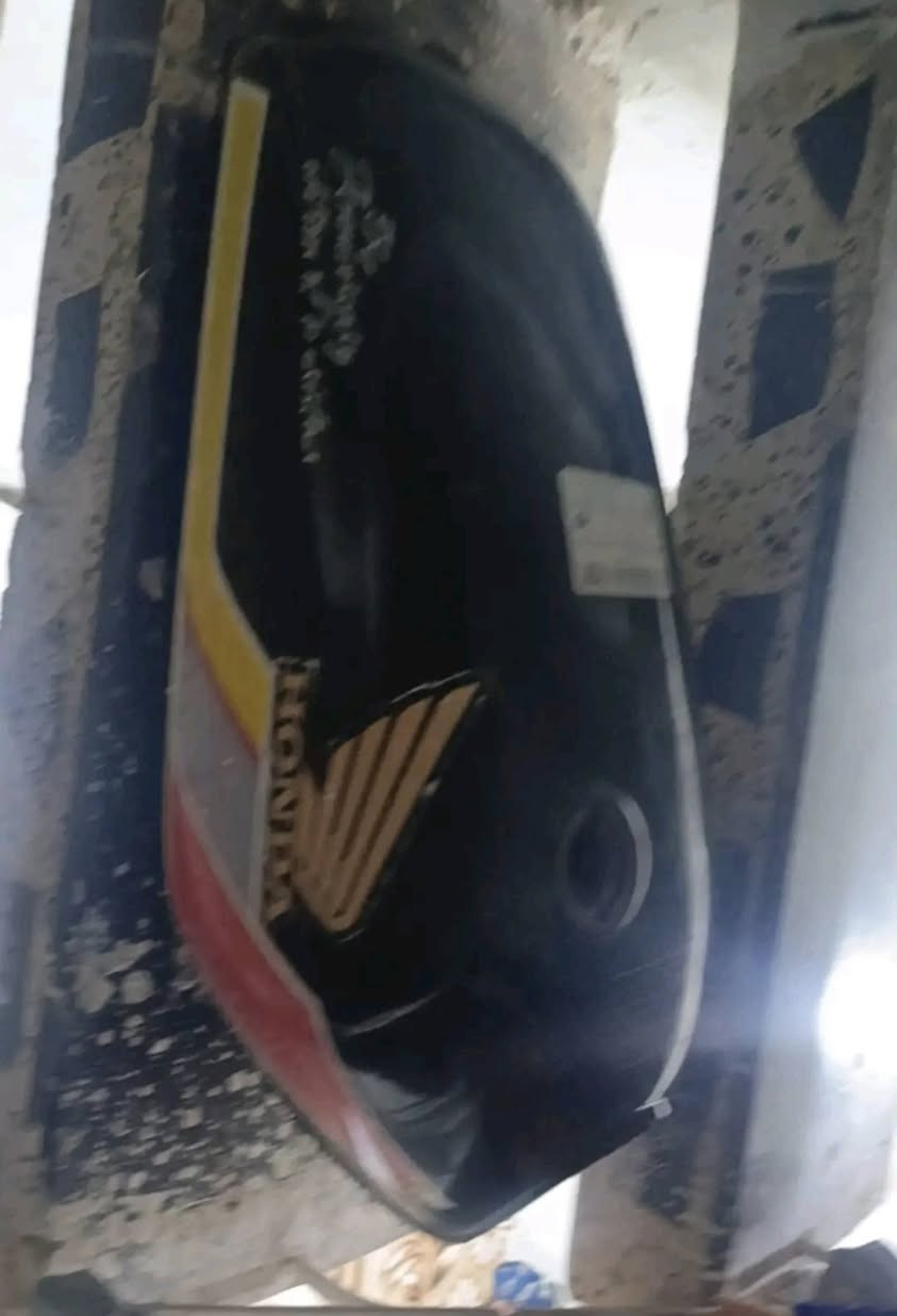 تانكي للمراوس اقل الشهرين وبدلته مابيه زنجار وبيه شخوط خفيفه تروح بوليش يم قبق البانزين مكاني سماوه


**إذا كنت صاحب هذا الإعلان وتريد حذفه لأي سبب، رجاءا أرسل رسالة إلى الدعم الفني**