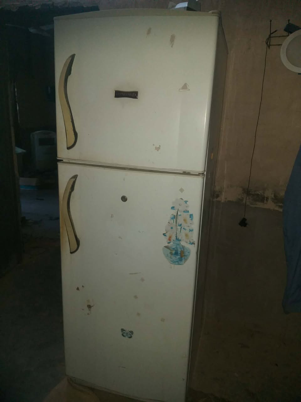 السلام عليكم 
غسالة وثلاجة للبيع شغالات وعلفحص سعر الغسالة50،سعر الثلاجة 150


**إذا كنت صاحب هذا الإعلان وتريد حذفه لأي سبب، رجاءا أرسل رسالة إلى الدعم الفني**