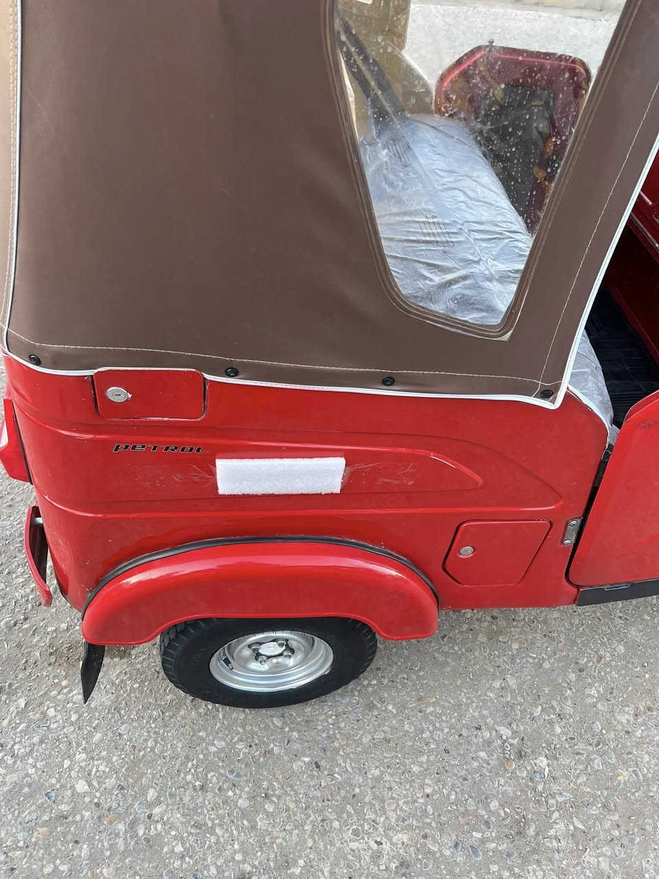 للبيع موديل 22 شهر 7 تكتك كفاله بيها بارد مكحل بلغد تكتك جديده مال جناي اوراق وكيلها سيد وسام السعر 7500 وبيها مجال *********** مكاني مجر
