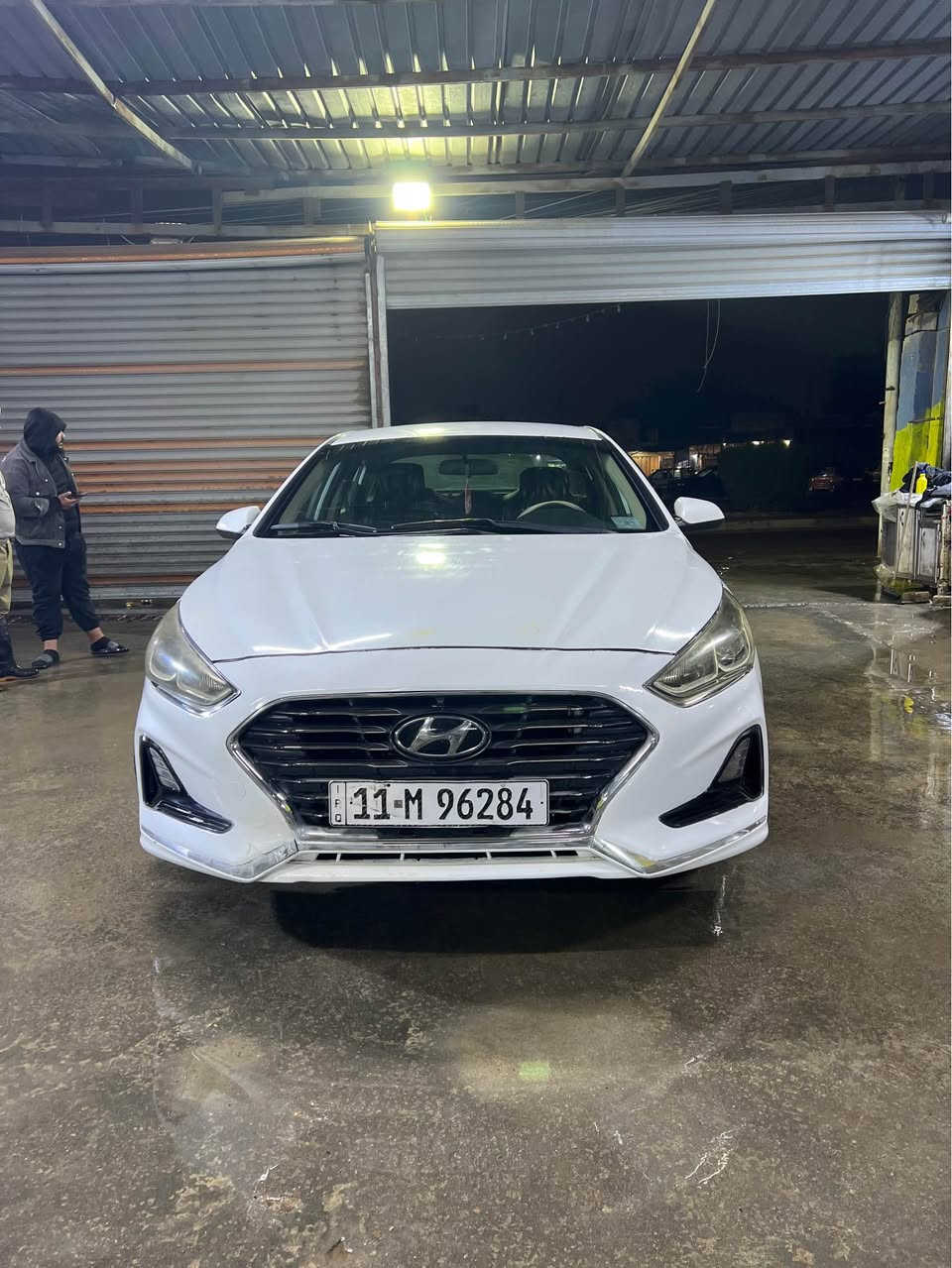 السلام عليكم 
السعر 118 مجال كلش بسيط 
سوناتا 2018 رقم بغداد دولي تحويل مباشر 
حادث امريكا بابتين جهه يمنه وبلعراق جاملغ وبنيد يمنه نفس الجهه صار بيه صبغ صفحه يمنه وبنيد 5 قطع صبغ 
بدون دواخل لغود شواصي وحوض وتكم بلاديات 
مكينه 2400 
كير ومكينه وصدر وتبريد مكفولات
نص مواصفات 
شاشه جبيره وكامره خلفيه 
3 انظمه قياده 
رادارات جانبيه 
ماشيه 98 ألف 
سياره جاهزه مابيه مصرف 
مكانه بغداد سيديه 
*********** بغداد, العراق
