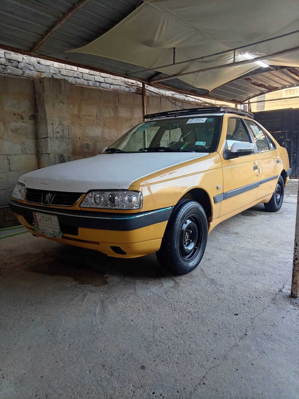 سلام عليكم بيجو لميس للبيع(٢٩) ورقة
موديل 2016دشبول عالي رقم بغداد راعيهة بل حلة يمي 
بيهة جاملغ أمامي وجاملغ خلفي
سيارة حلوة وجاهزة تخم تاير 
مكينة  جديدة قبل شهر شادهة
مكاني حلة شارع 80
***********
