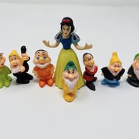 الاقزام السبعة