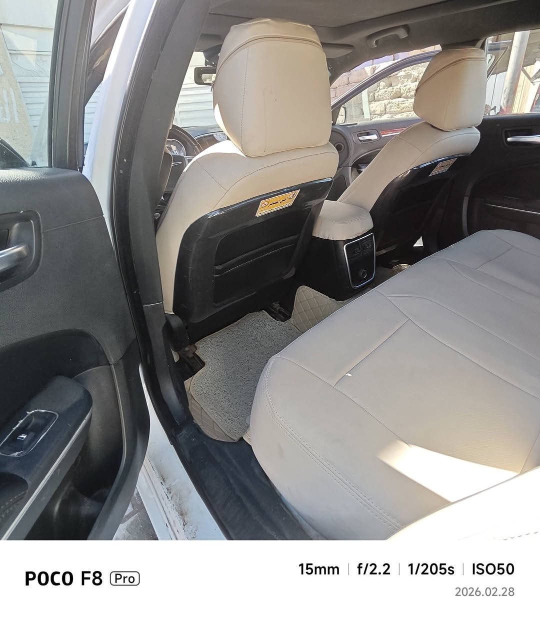 سلام عليكم أوباما كلايسلر للبيع سعر130حادث كلبه رقم شمالي حديث سيارة شوفت عينكم  مكاني العماره رقم وتساب فقط***********
