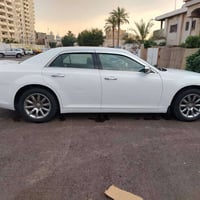 عندي اوباما ٢٠١٢ للبيع وارد كندي السيارة داخلة كلين وبيها بارد بل جامل...